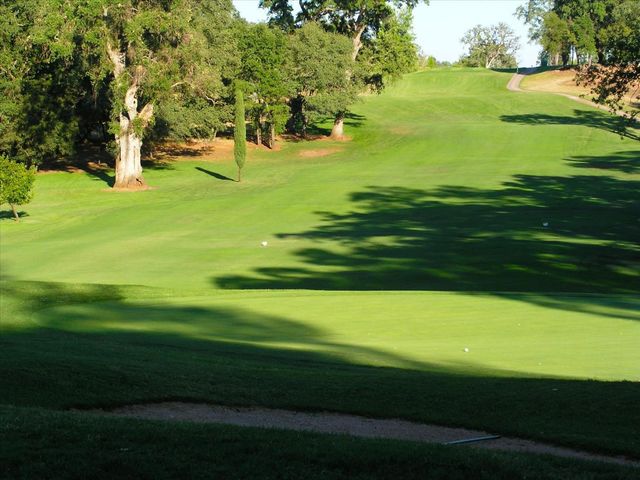 19276 Jayhawk Dr, Penn Valley, CA 95946