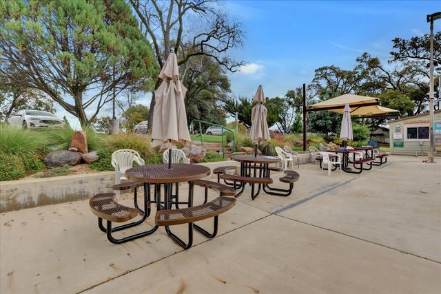 19276 Jayhawk Dr, Penn Valley, CA 95946