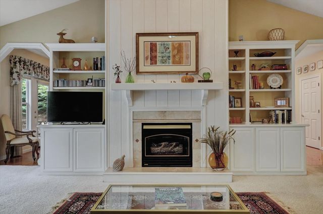 19276 Jayhawk Dr, Penn Valley, CA 95946