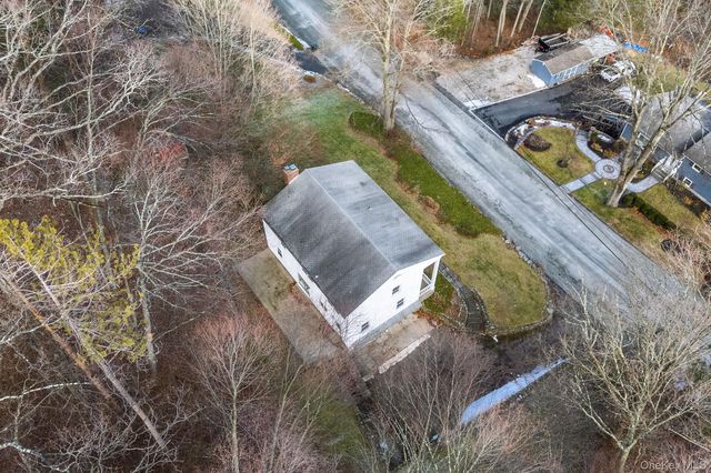 46 Nursery Road, Tuxedo Park, NY 10987