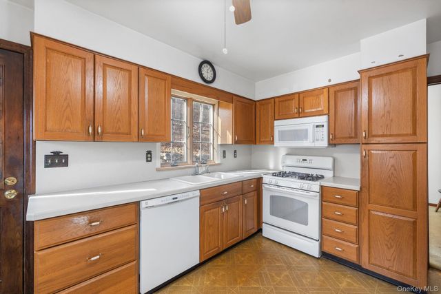 46 Nursery Road, Tuxedo Park, NY 10987