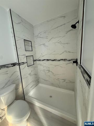 9 7th Street 1, Harrison, NJ 07029