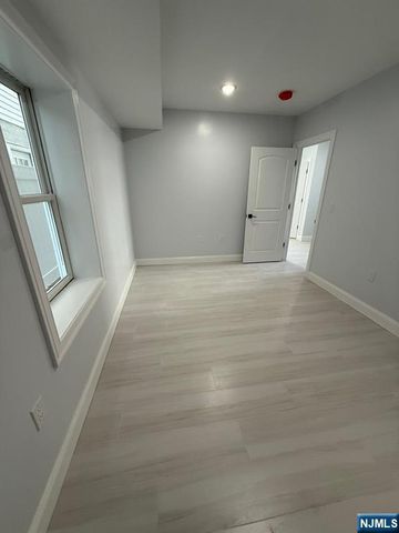 9 7th Street 1, Harrison, NJ 07029