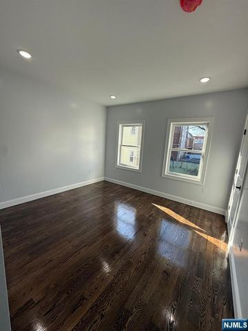 9 7th Street 1, Harrison, NJ 07029