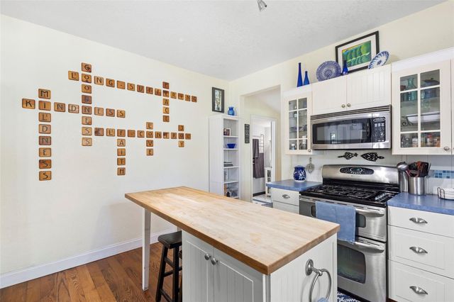 274 W WASHINGTON AVENUE, Lake Helen, FL 32744