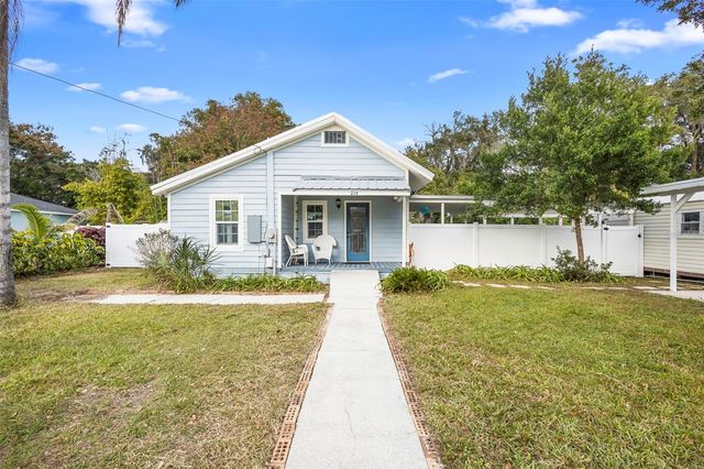 274 W WASHINGTON AVENUE, Lake Helen, FL 32744