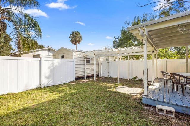 274 W WASHINGTON AVENUE, Lake Helen, FL 32744