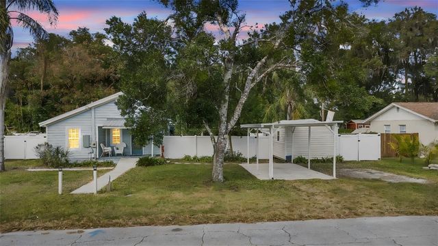 274 W WASHINGTON AVENUE, Lake Helen, FL 32744