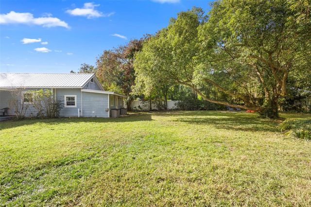 274 W WASHINGTON AVENUE, Lake Helen, FL 32744