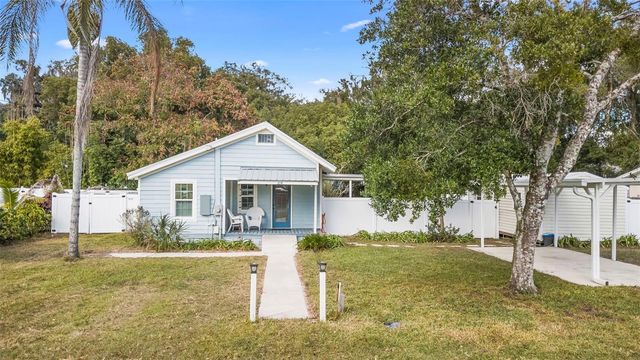 274 W WASHINGTON AVENUE, Lake Helen, FL 32744