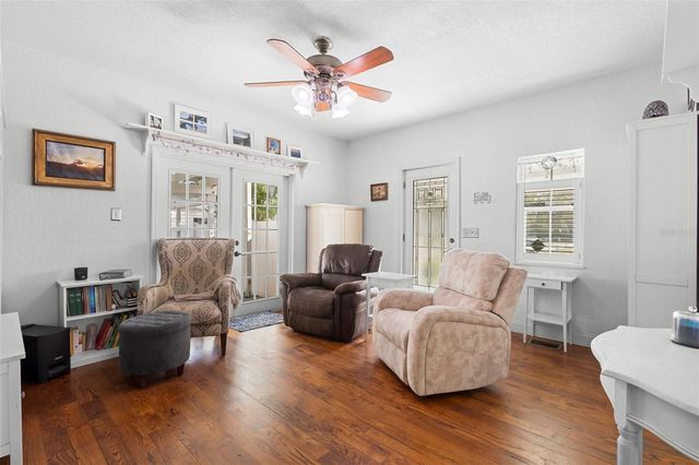 274 W WASHINGTON AVENUE, Lake Helen, FL 32744