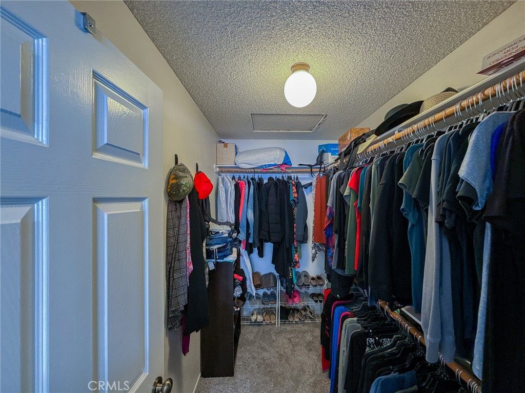 Image 23 of property listing at 43920 Bobby Jones 20, Lancaster, CA 93536