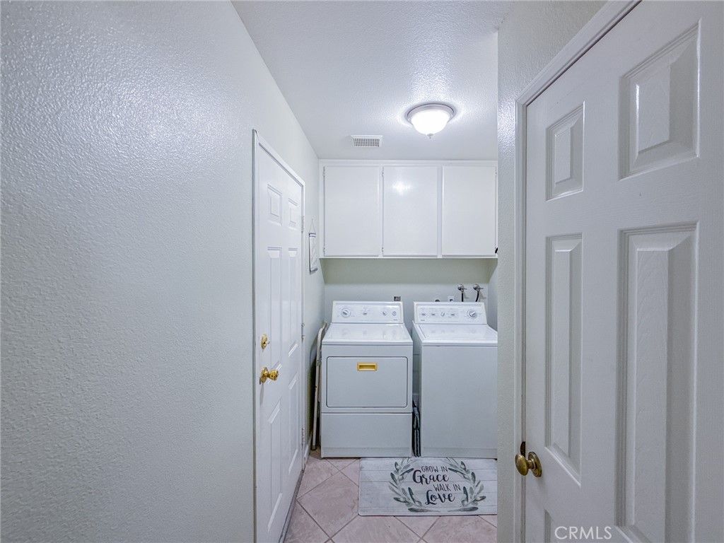 Image 25 of property listing at 43920 Bobby Jones 20, Lancaster, CA 93536