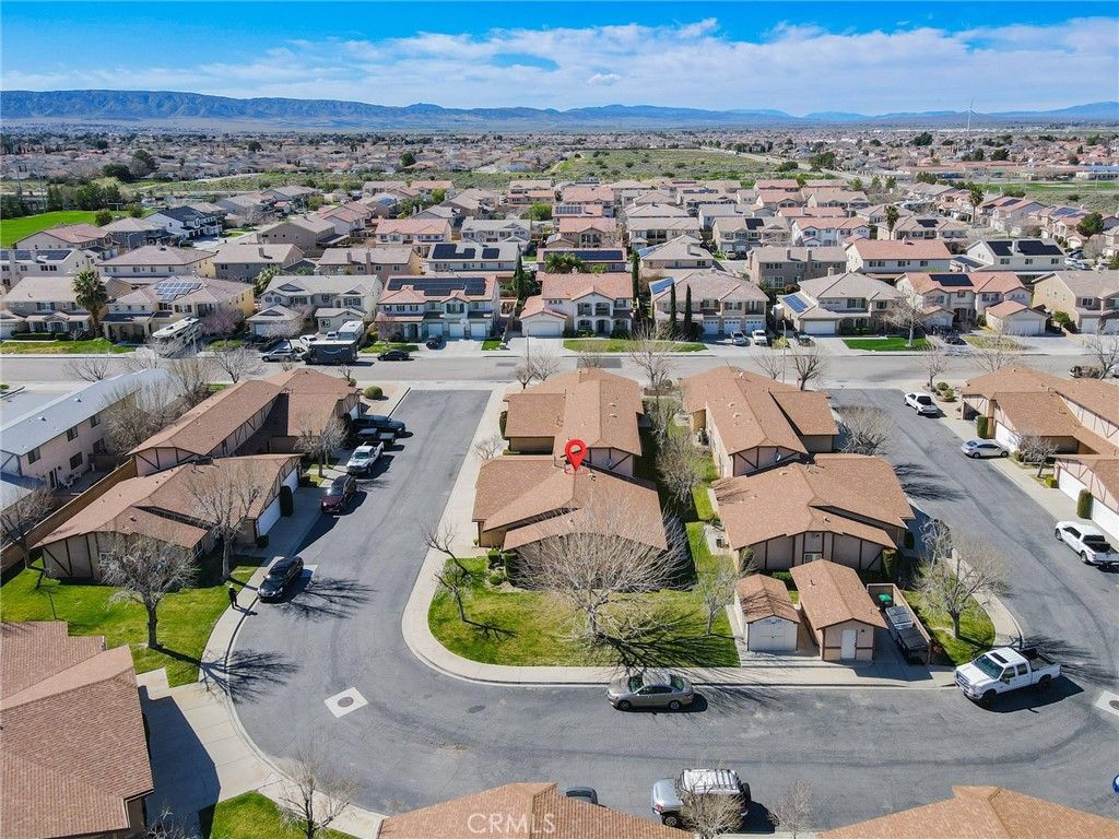 Image 32 of property listing at 43920 Bobby Jones 20, Lancaster, CA 93536