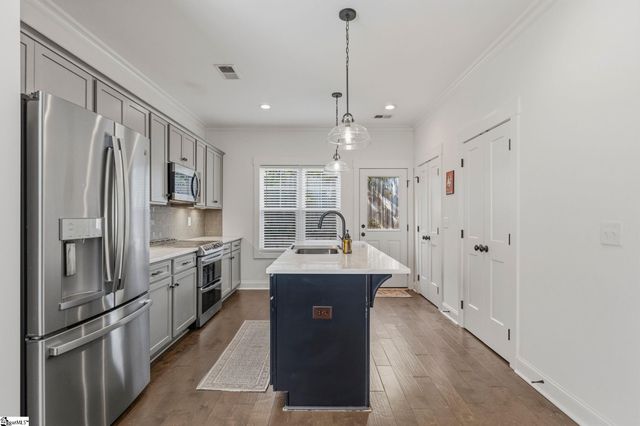 8 Griffin Street, Greenville, SC 29601
