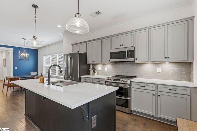 8 Griffin Street, Greenville, SC 29601