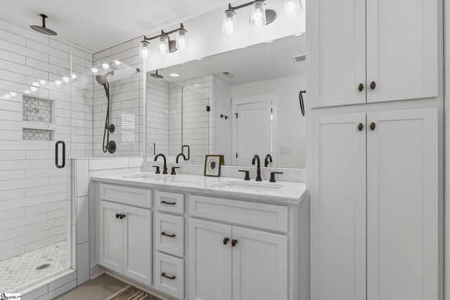 8 Griffin Street, Greenville, SC 29601