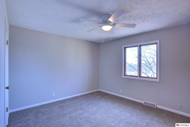 11904 N 157th Street, Bennington, NE 68007