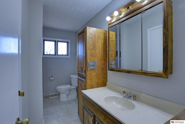 11904 N 157th Street, Bennington, NE 68007