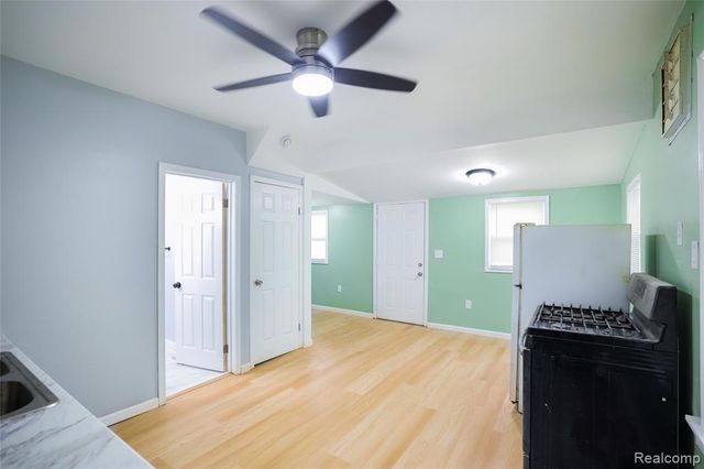 5170 Evaline Street, Hamtramck, MI 48212