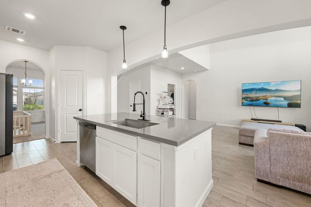 363 Selah Court, Alvin, TX 77511