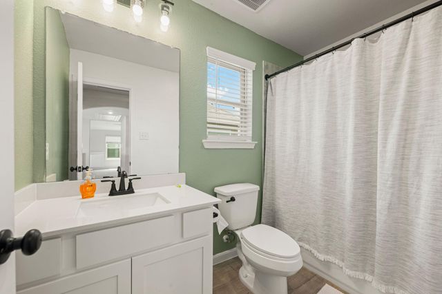 363 Selah Court, Alvin, TX 77511