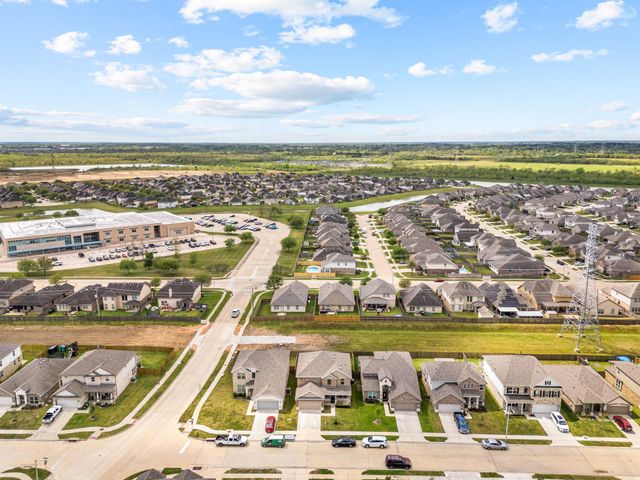 363 Selah Court, Alvin, TX 77511