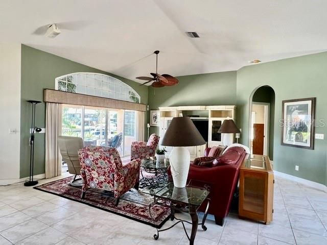 120 9TH STREET E, Tierra Verde, FL 33715