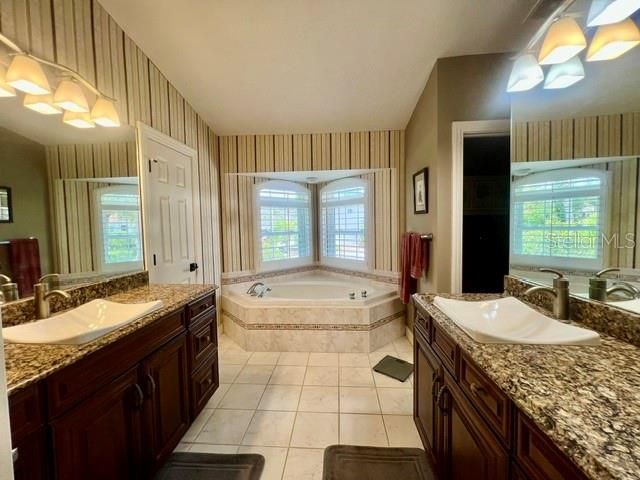 120 9TH STREET E, Tierra Verde, FL 33715