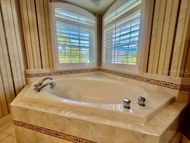 120 9TH STREET E, Tierra Verde, FL 33715