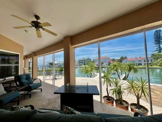 120 9TH STREET E, Tierra Verde, FL 33715