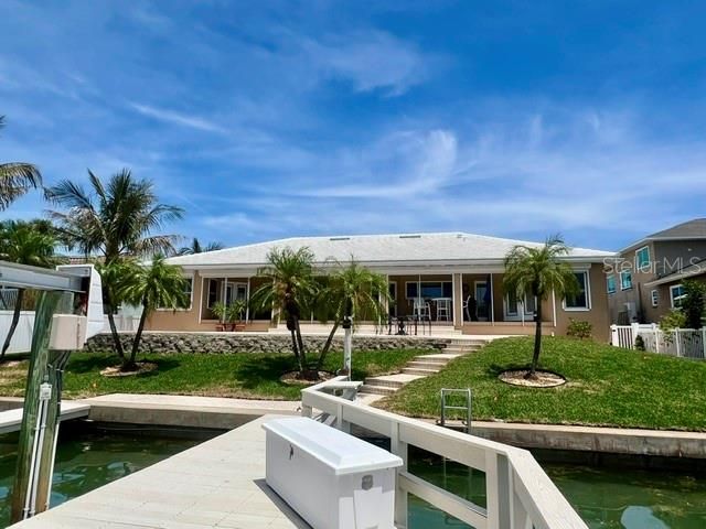 120 9TH STREET E, Tierra Verde, FL 33715