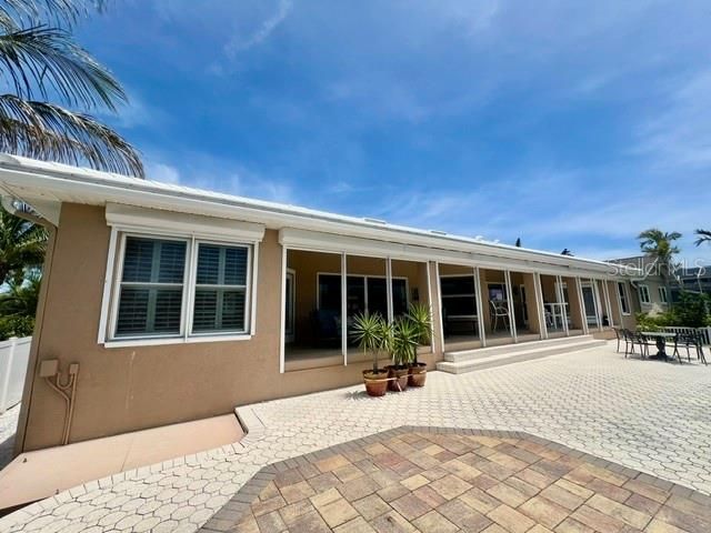 120 9TH STREET E, Tierra Verde, FL 33715