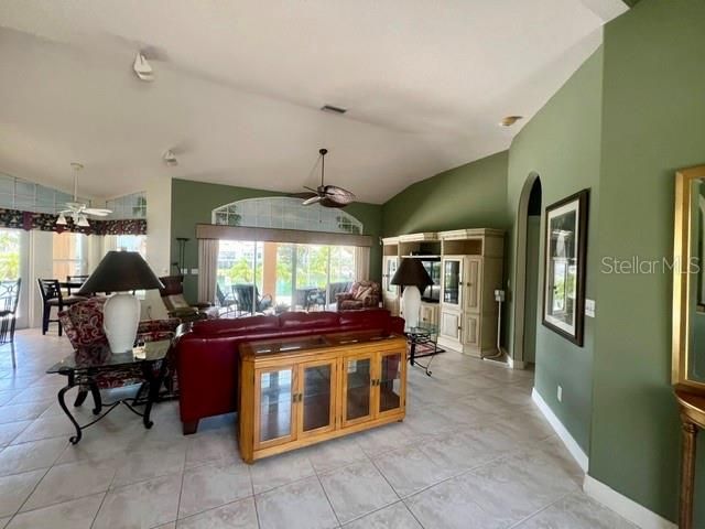 120 9TH STREET E, Tierra Verde, FL 33715