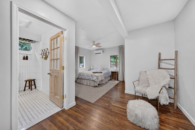 63 S Grove St, Foxboro, MA 02035