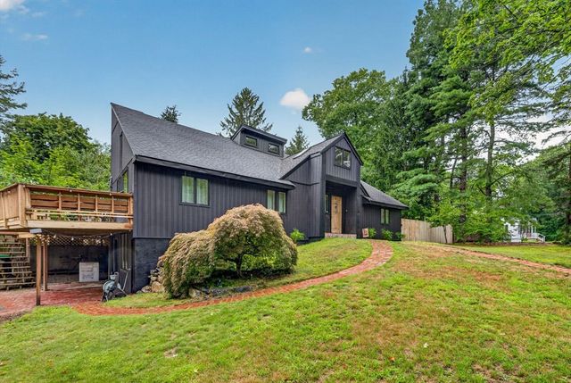 63 S Grove St, Foxboro, MA 02035
