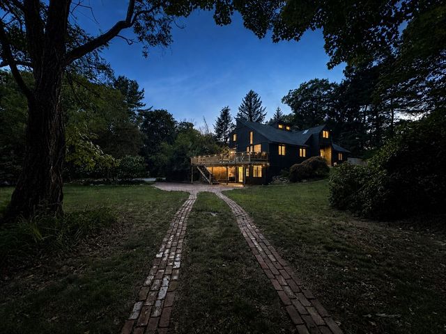 63 S Grove St, Foxboro, MA 02035