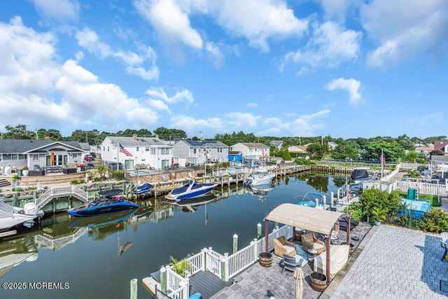 2566 Balfrey Drive, Toms River, NJ 08753