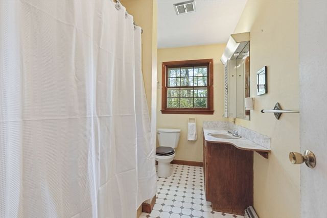 13 Cider Mill Road, Leverett, MA 01054