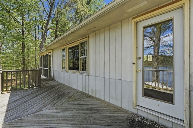 13 Cider Mill Road, Leverett, MA 01054