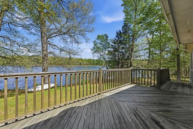 13 Cider Mill Road, Leverett, MA 01054
