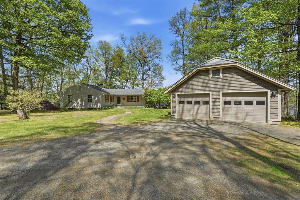 13 Cider Mill Road, Leverett, MA 01054