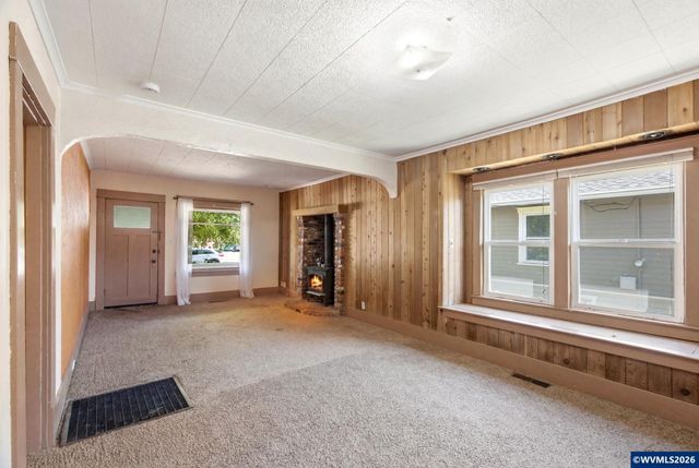 631 Breys Av NE, Salem, OR 97301