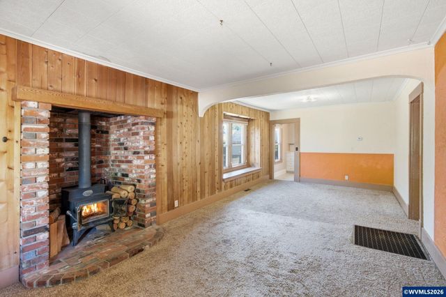 631 Breys Av NE, Salem, OR 97301