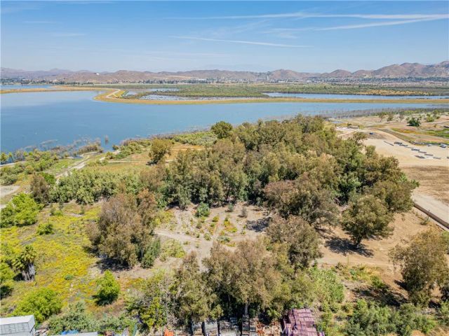 18240 Grand, Lake Elsinore, CA 92530