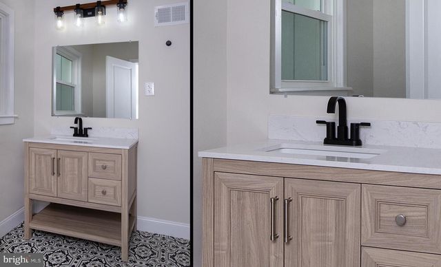 8050 CHAMBERS HILL RD, Harrisburg, PA 17111