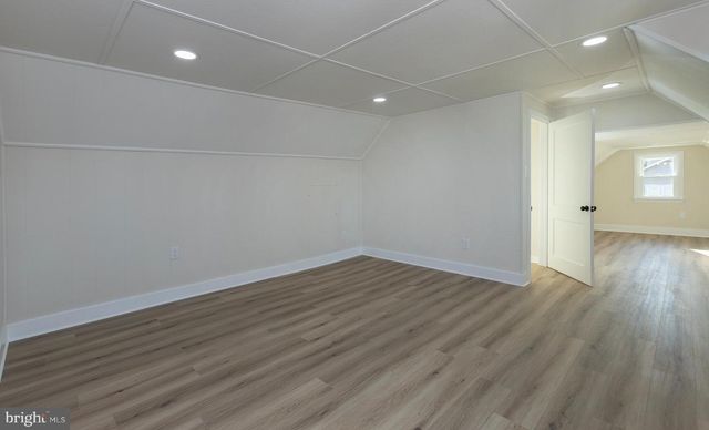 8050 CHAMBERS HILL RD, Harrisburg, PA 17111