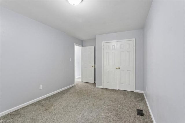 453 Wyn DR, Newport News, VA 23608