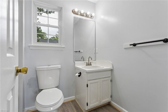 453 Wyn DR, Newport News, VA 23608