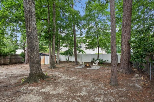 453 Wyn DR, Newport News, VA 23608